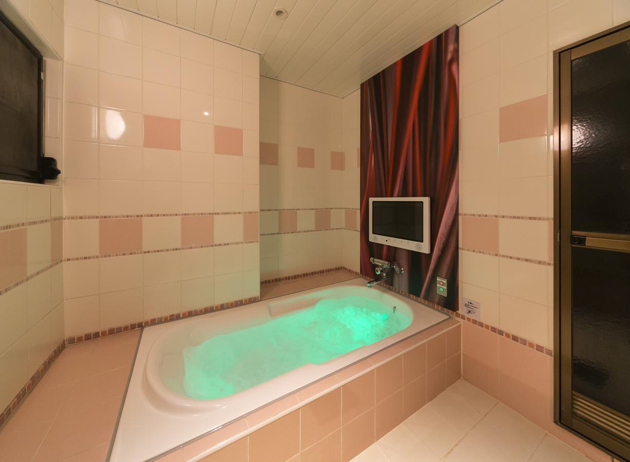 Hotel Plant Garden Resort (Adults Only) Toyokawa المظهر الخارجي الصورة