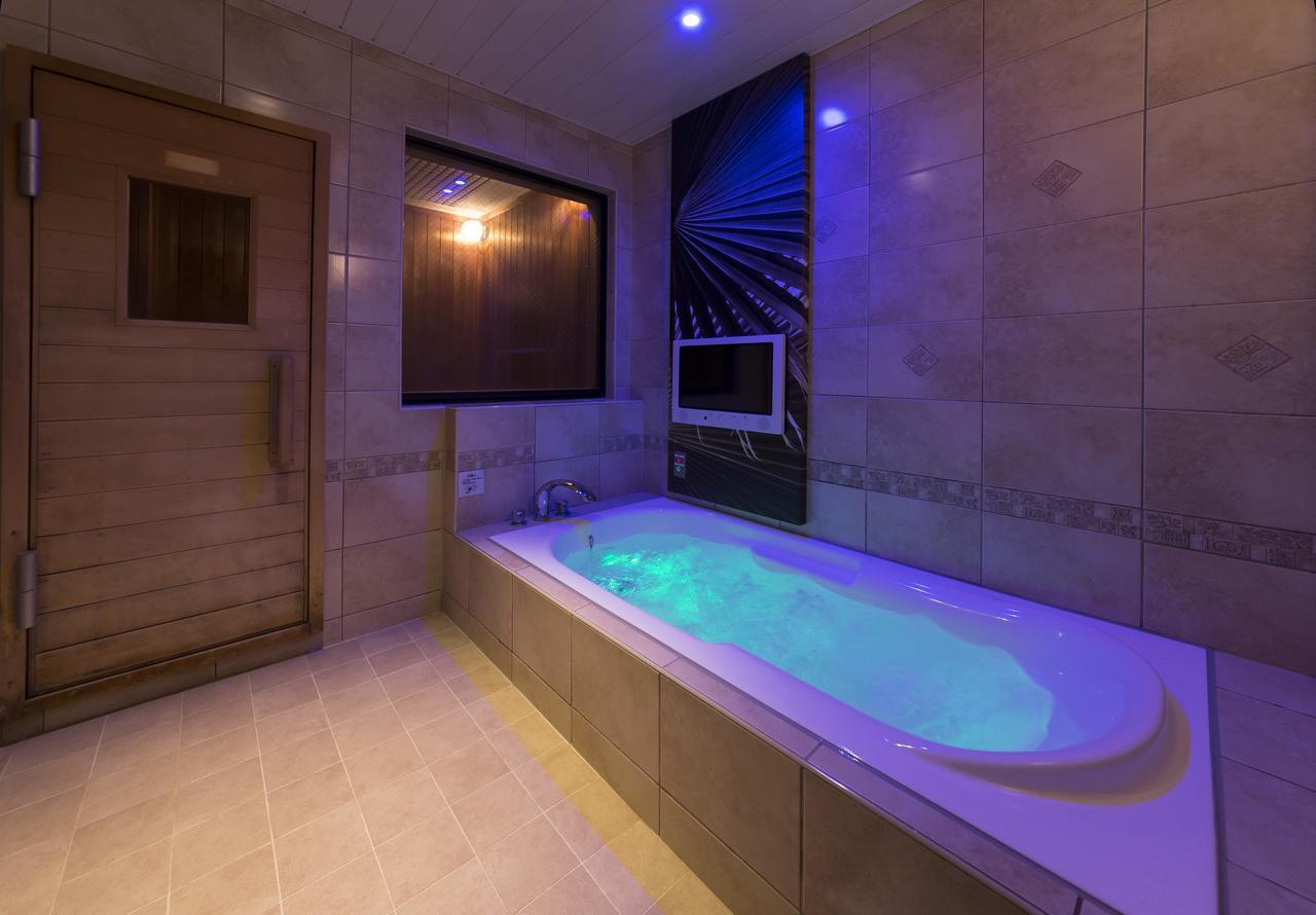 Hotel Plant Garden Resort (Adults Only) Toyokawa المظهر الخارجي الصورة